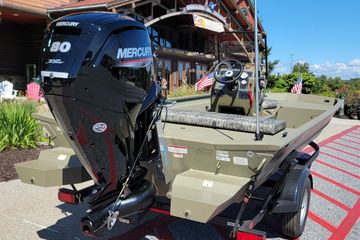 2026 Tracker Grizzly 1860 CC