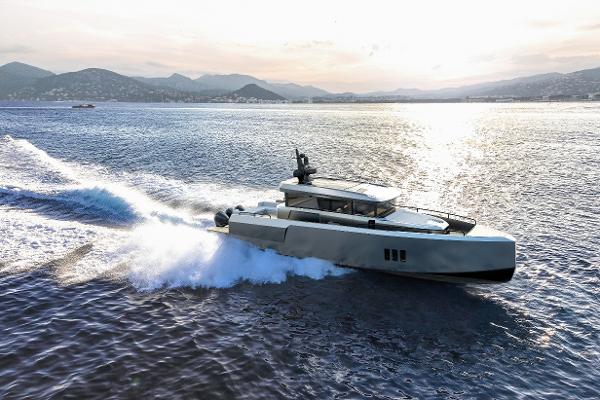 XO Boats EXPLR 44