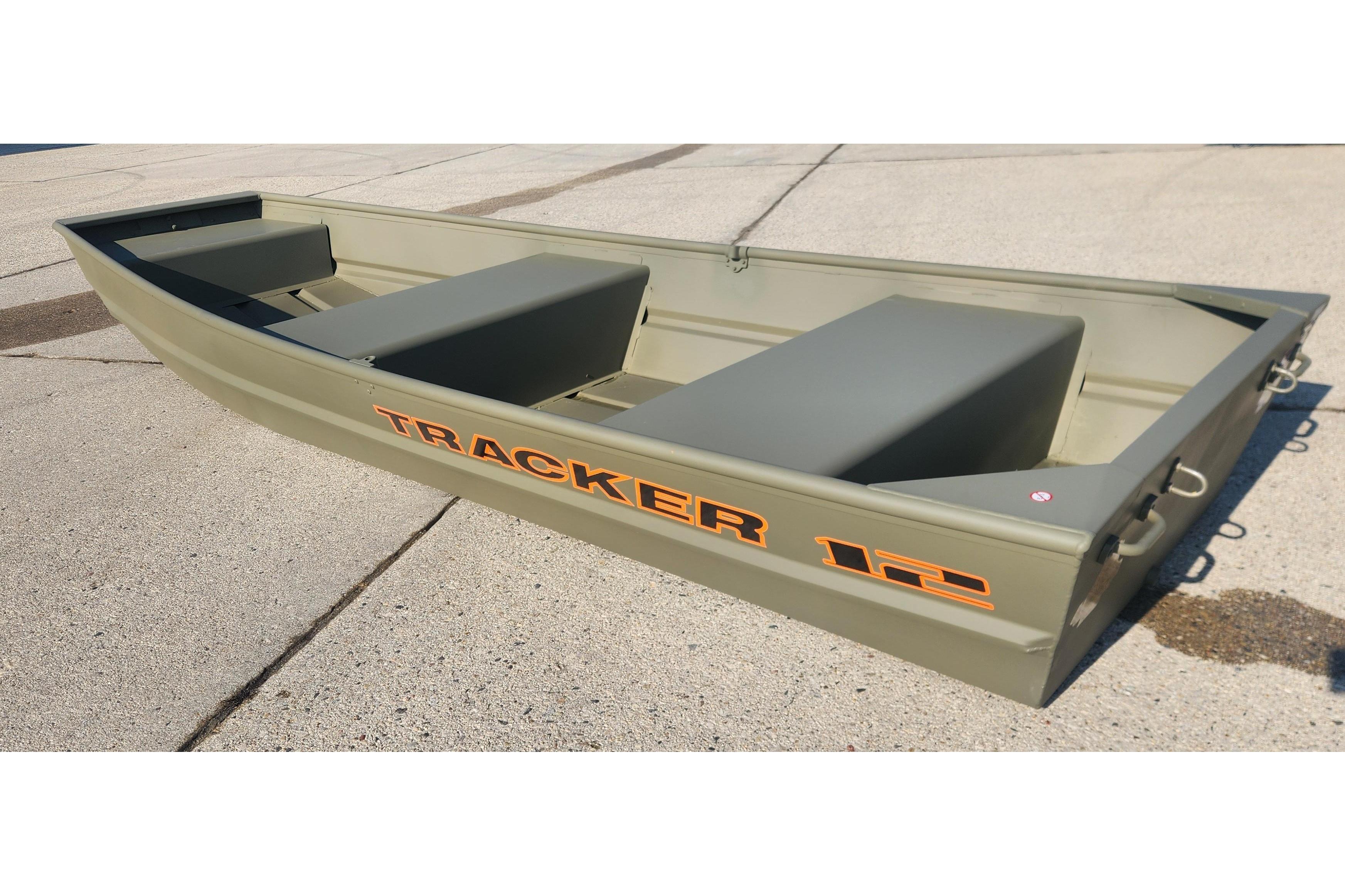 2026 Tracker Grizzly 12 Jon