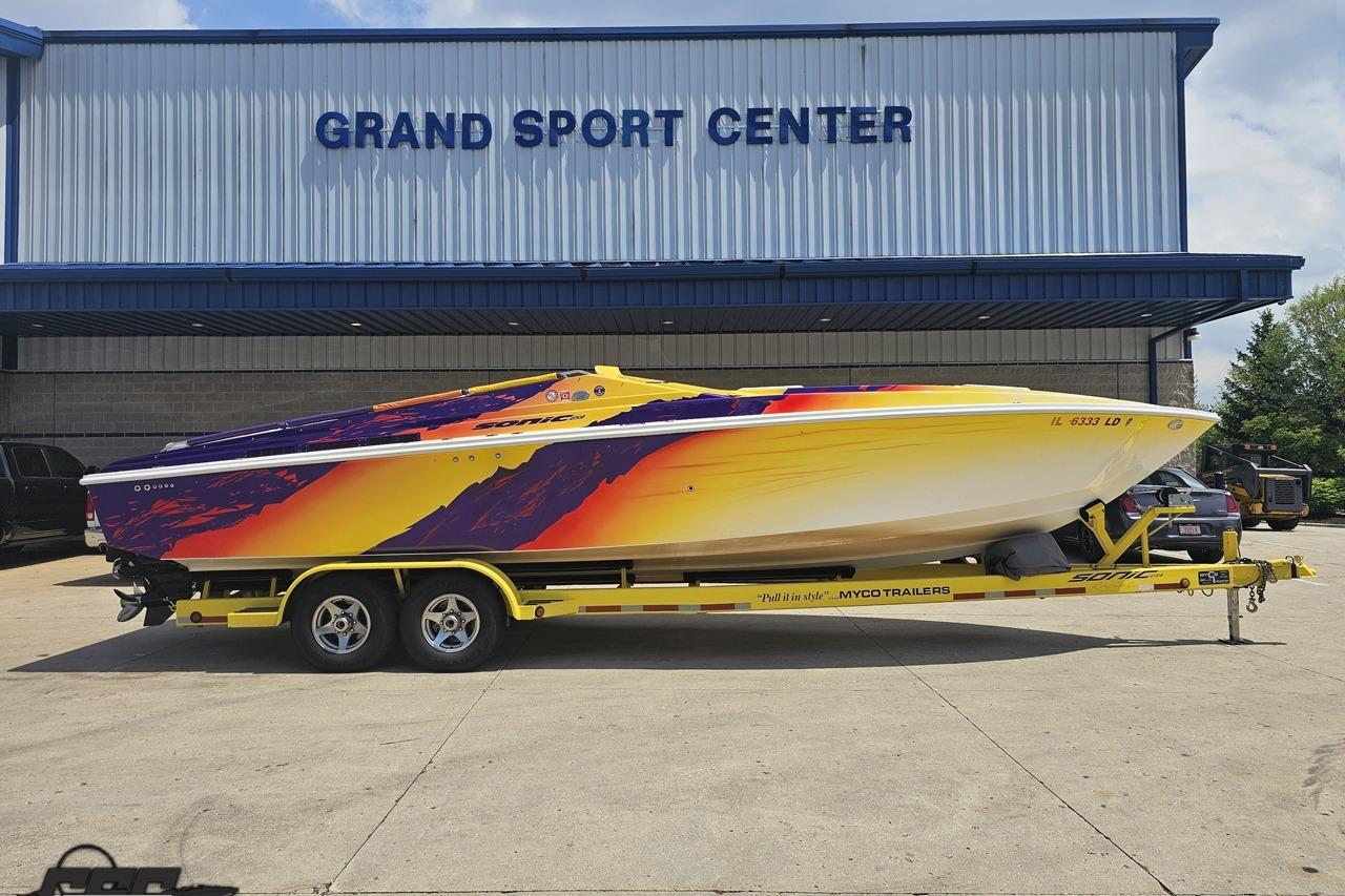 Sonic USA 31SS 2003 Sonic USA 31SS speedboat on trailer at Grand Sport Center.
