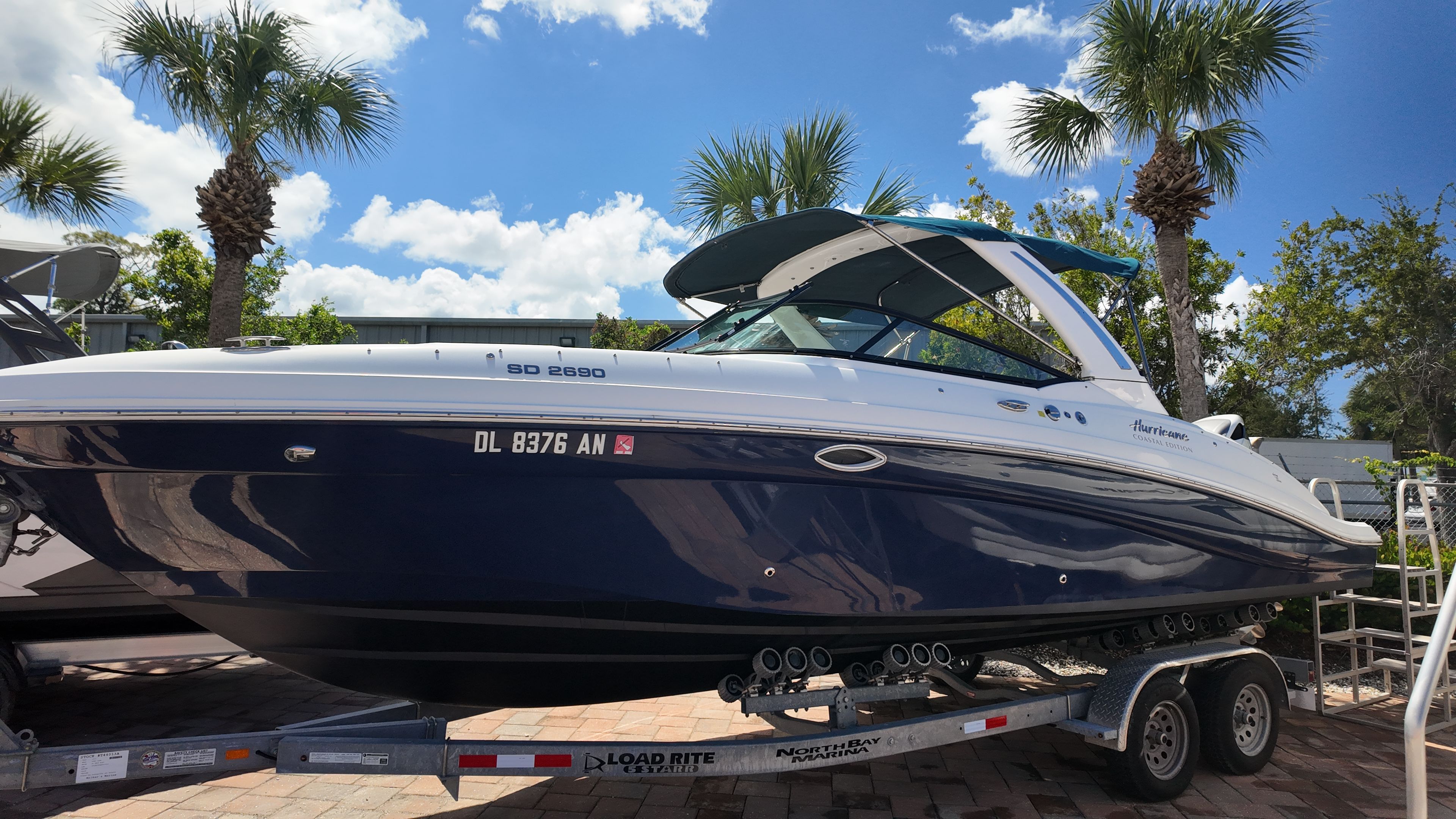 2022 Hurricane SunDeck 2690 OB