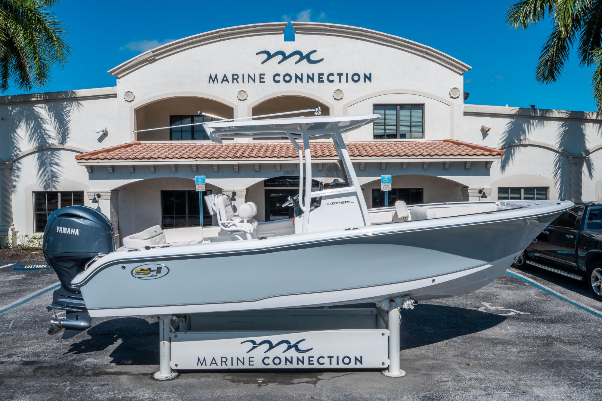 2025 Sea Hunt Ultra 219