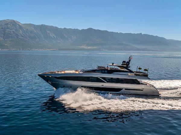 2019 Riva 100' Corsaro