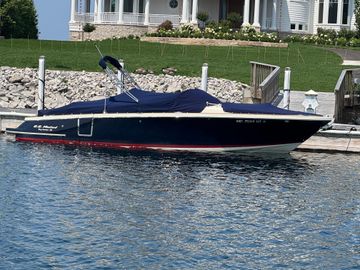 2022 Chris-Craft Launch 28 GT