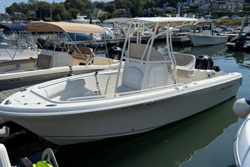 2015 Sailfish 220 CC