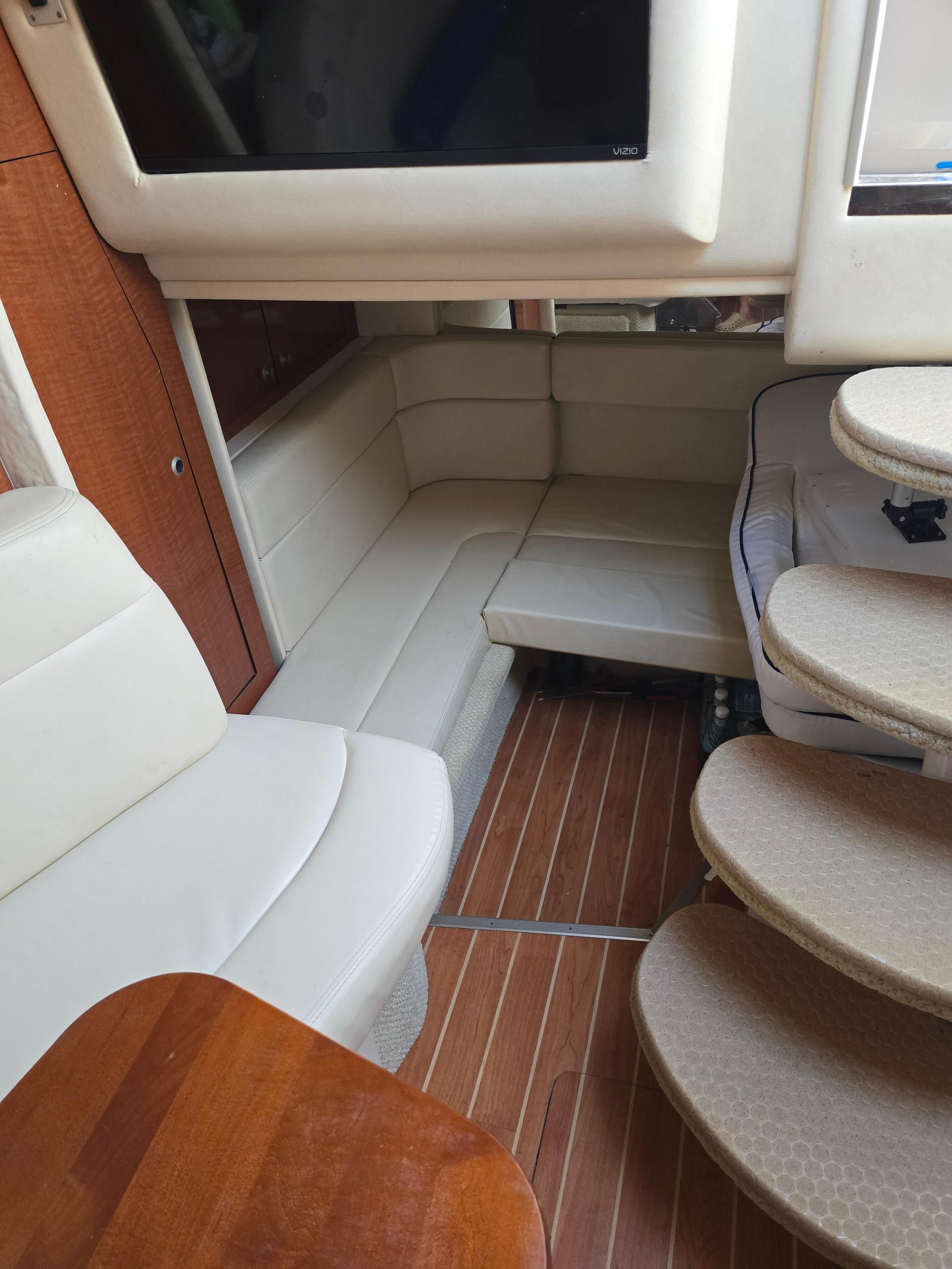 2005 Sea Ray 320 Sundancer
