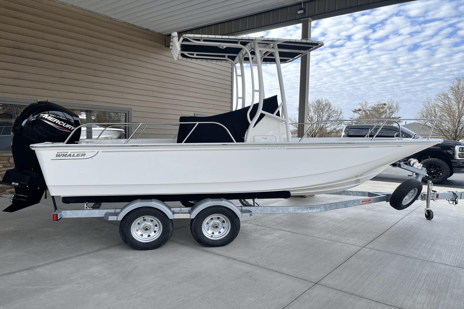 Boston Whaler 190 Montauk