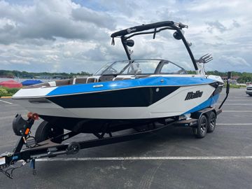 2025 Malibu Wakesetter 23 LSV
