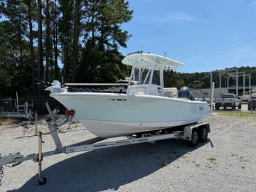 2024 Sea Hunt Ultra 219