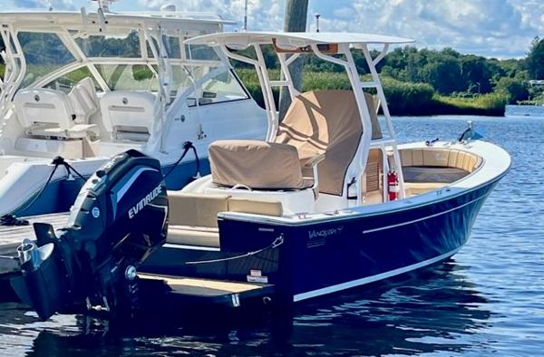 2020 Vanquish Bristol Harbor 23