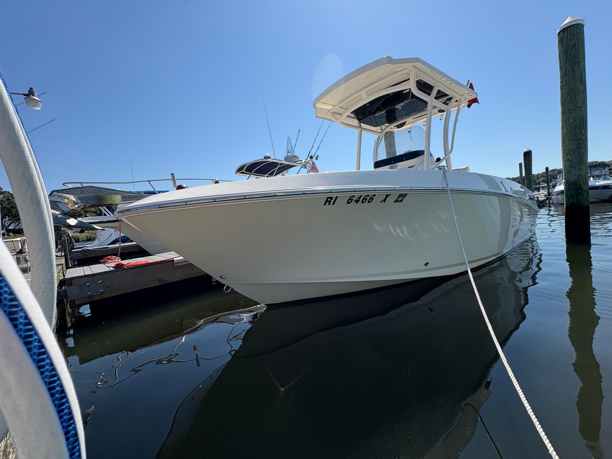 2017 Wellcraft 222 Center Console