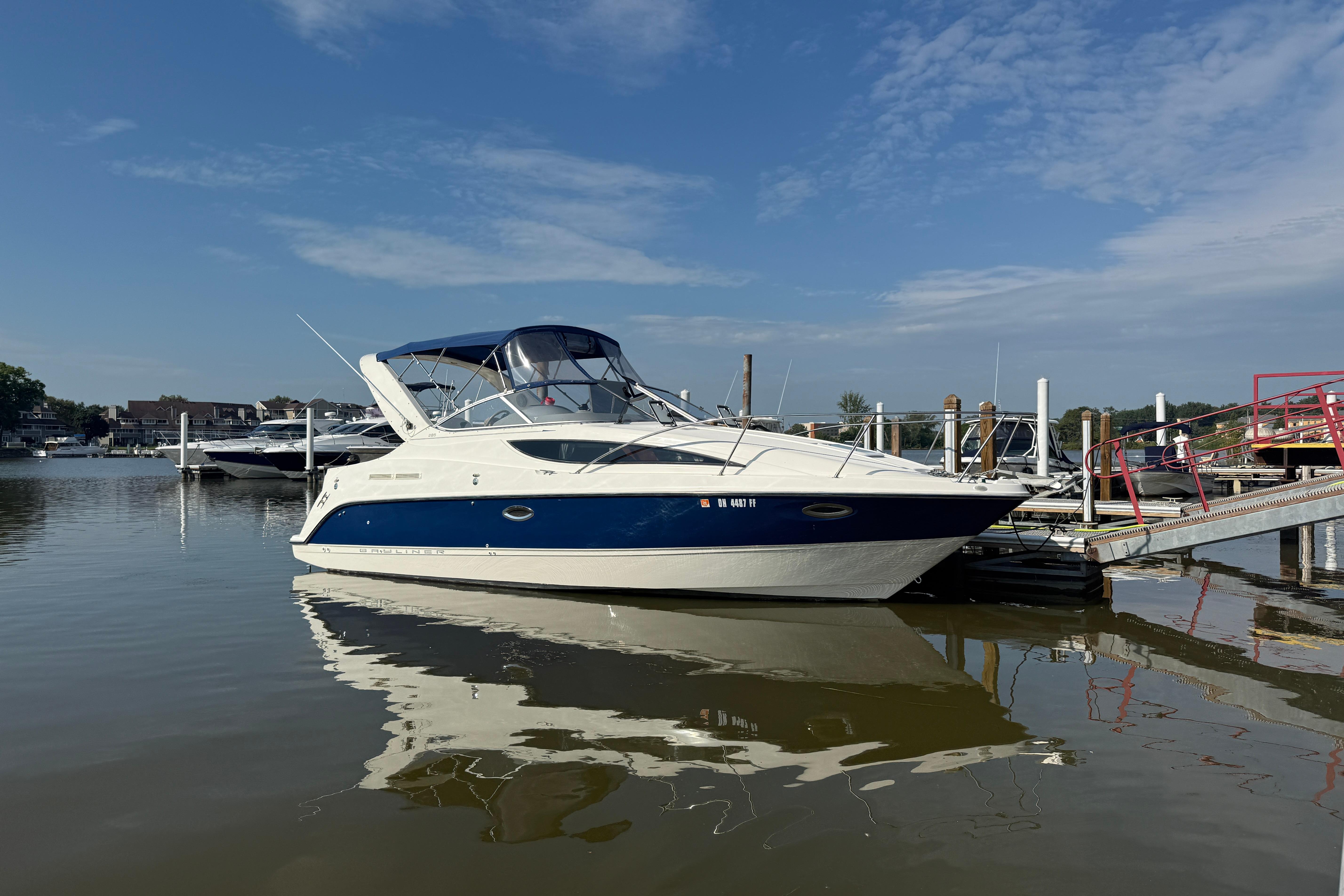 2004 Bayliner 285