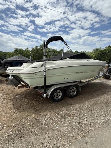 2020 Stingray 215 LR