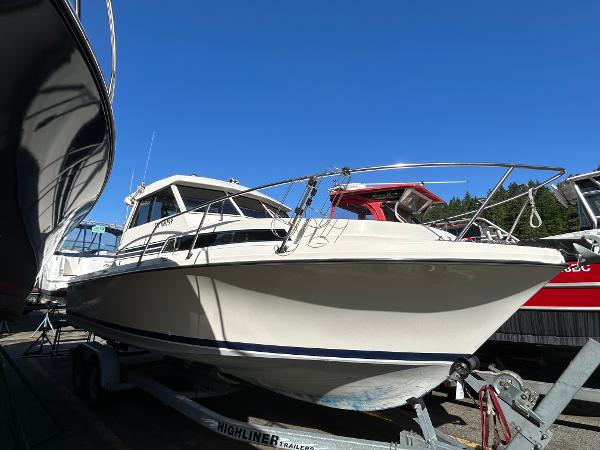 1996 Hourston Glascraft 26 Sportfish