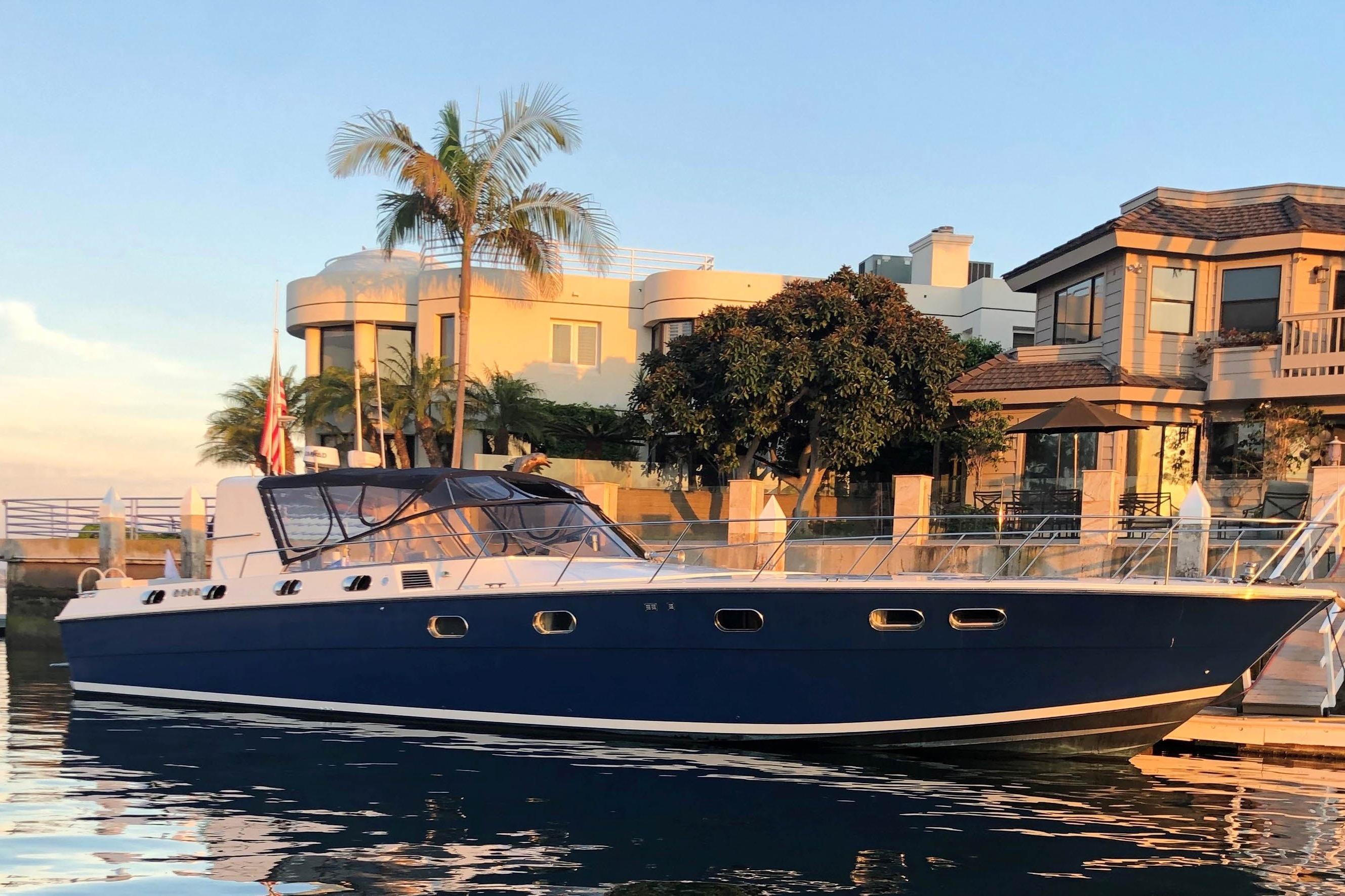 1984 Magnum Marine 53
