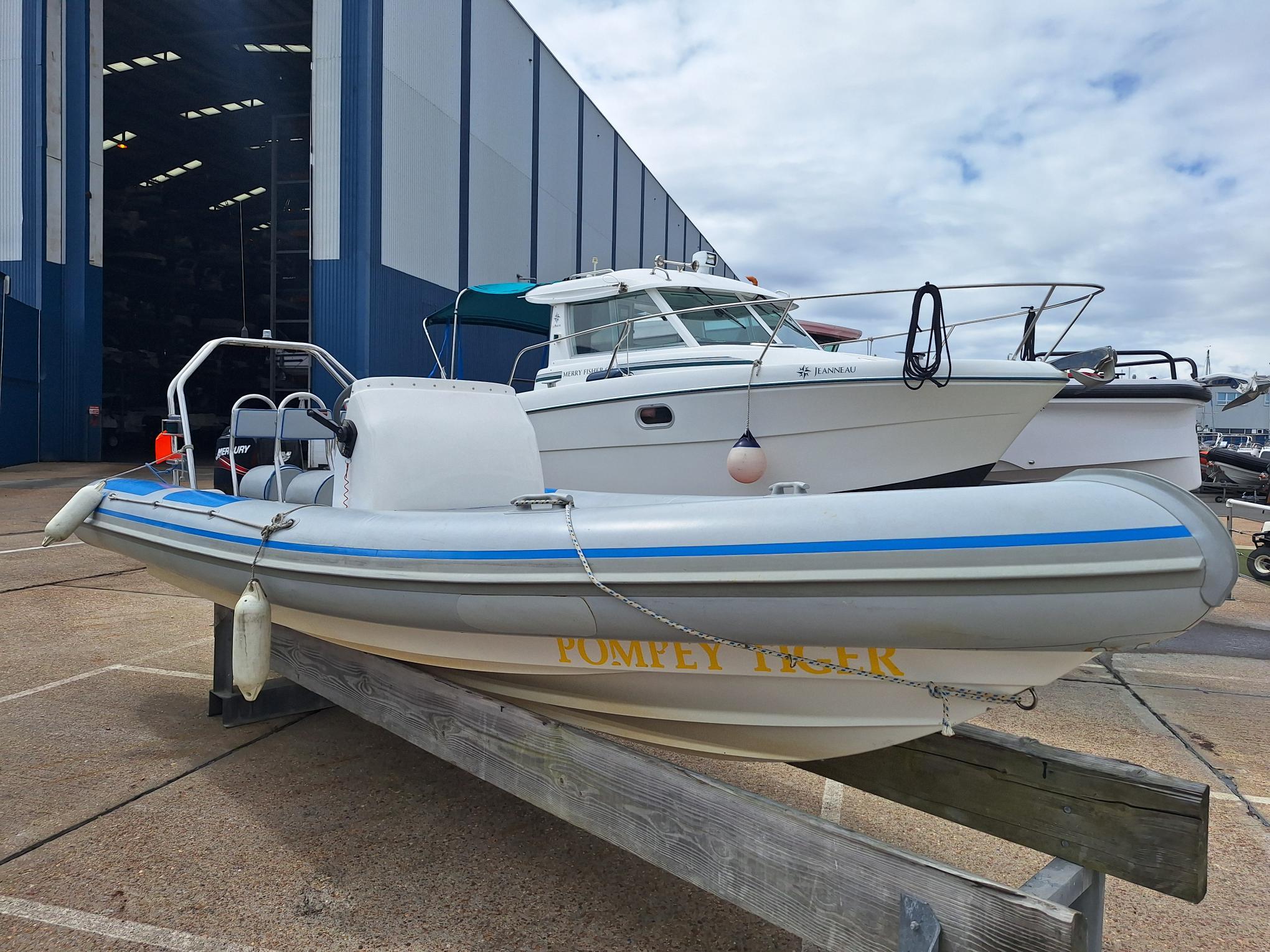 2003 Solent SR 585