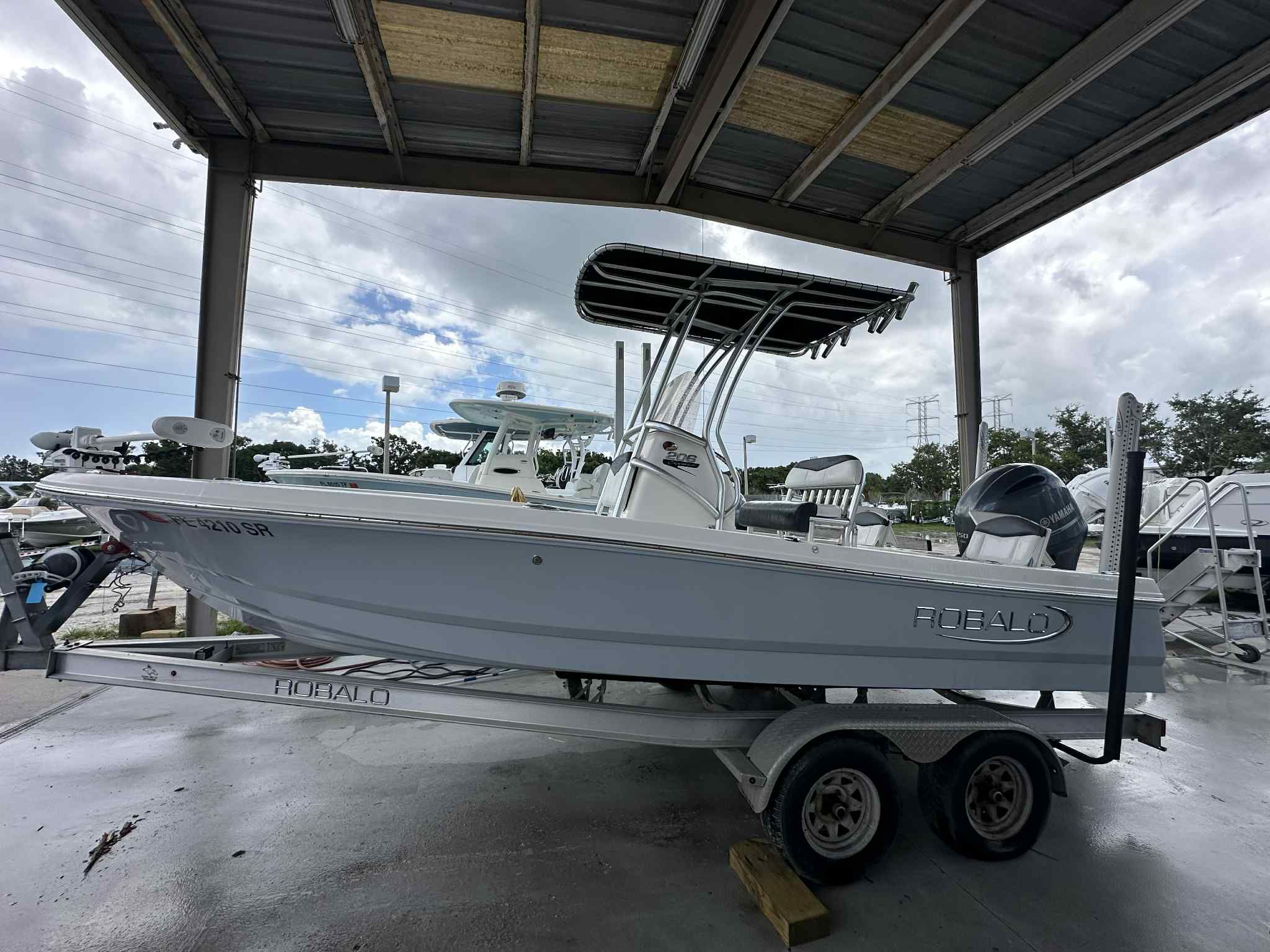 Robalo 206 Cayman 2019 ROBALO 206 CAYMAN - Image 1