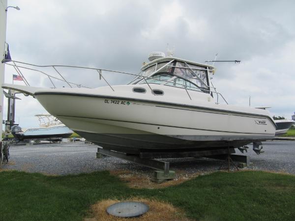 2002 Boston Whaler 295 Conquest
