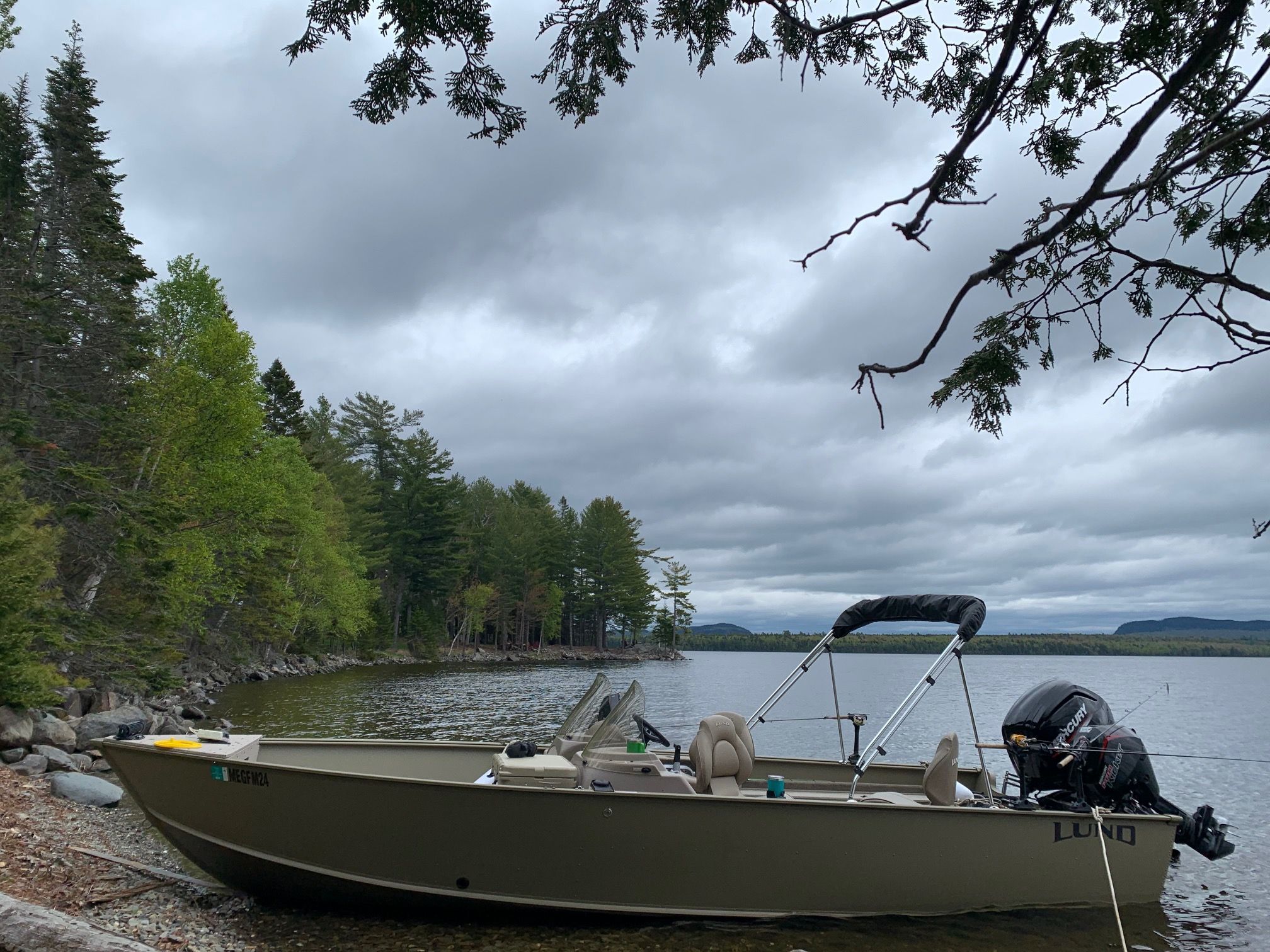 2021 Lund 2000 Alaskan SS