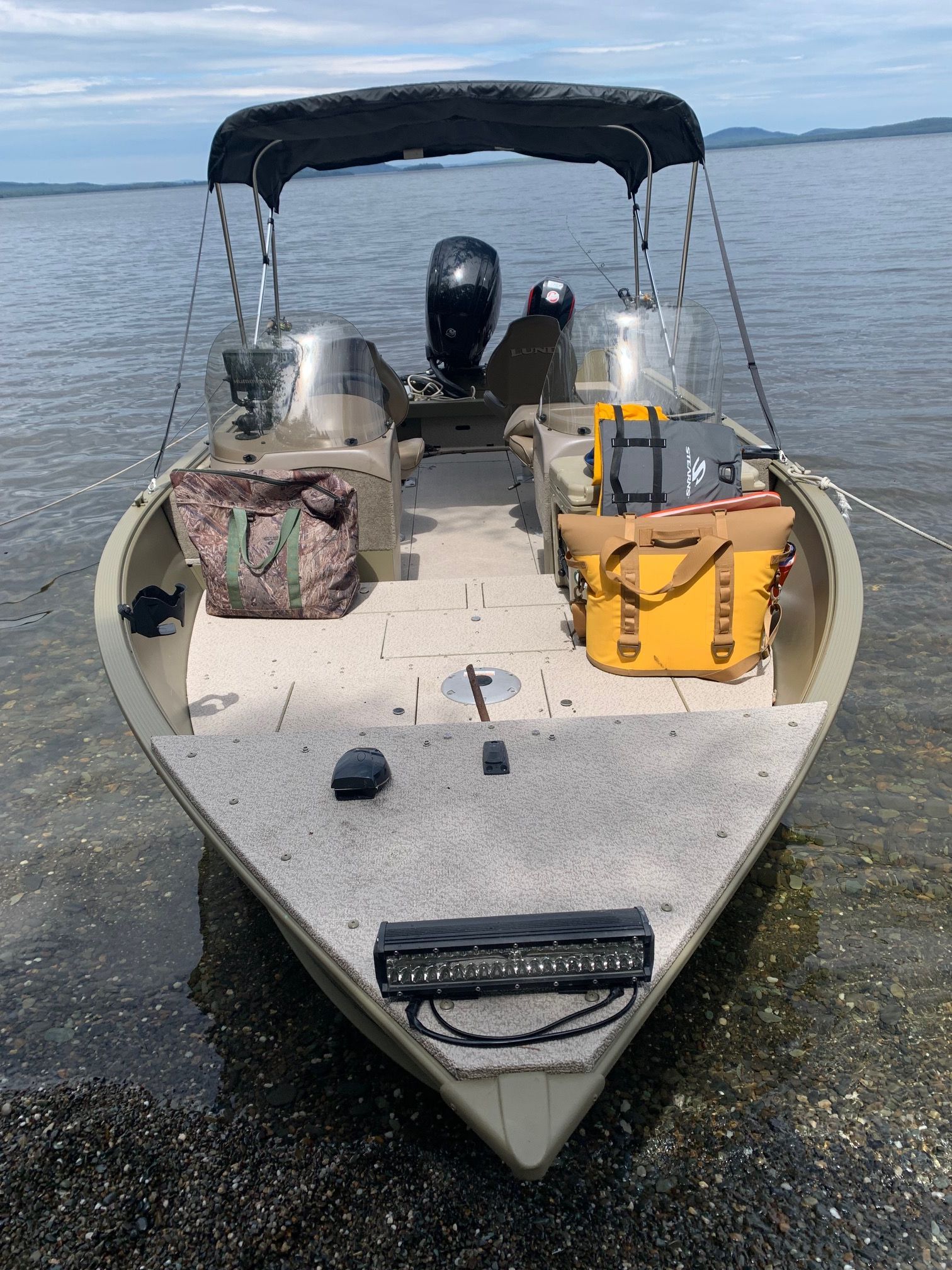 2021 Lund 2000 Alaskan SS