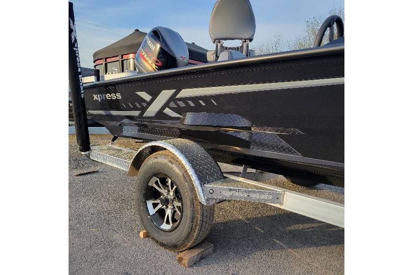 2026 Xpress H20 Bass