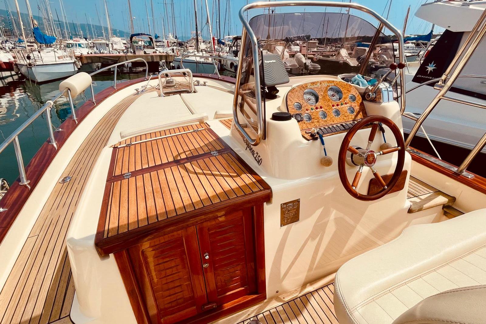 2008 Fratelli Aprea open cruise