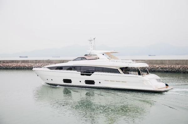 2017 Ferretti Yachts 960