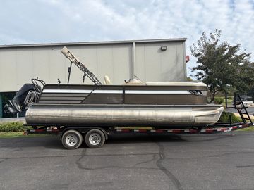 2021 Crest Classic Platinum 240 SLSC