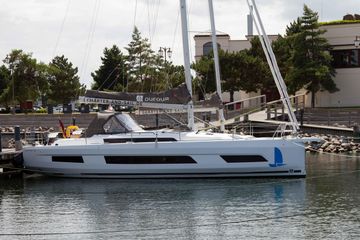 2025 Dufour 41