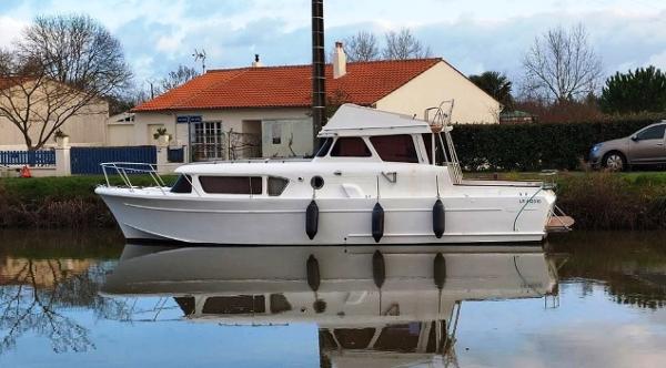 Custom RIUNITI BORA IV