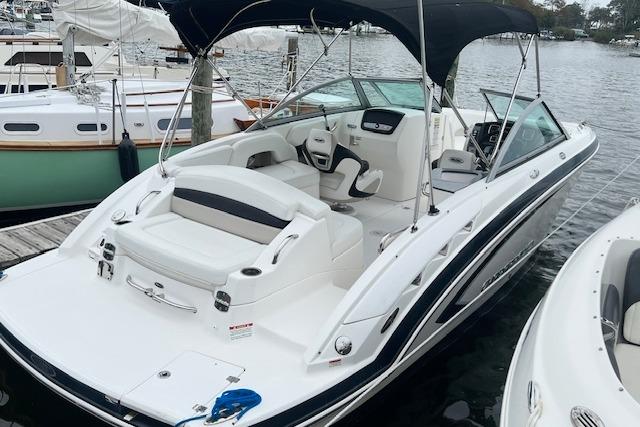 2011 Chaparral 224 Sunesta