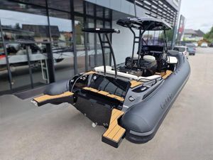Grand G850HGLF Hard Top 2025 Grand G850HGLF Hard Top boat with sleek design and modern features.