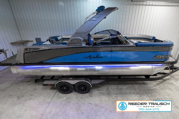 2023 Avalon Waketoon