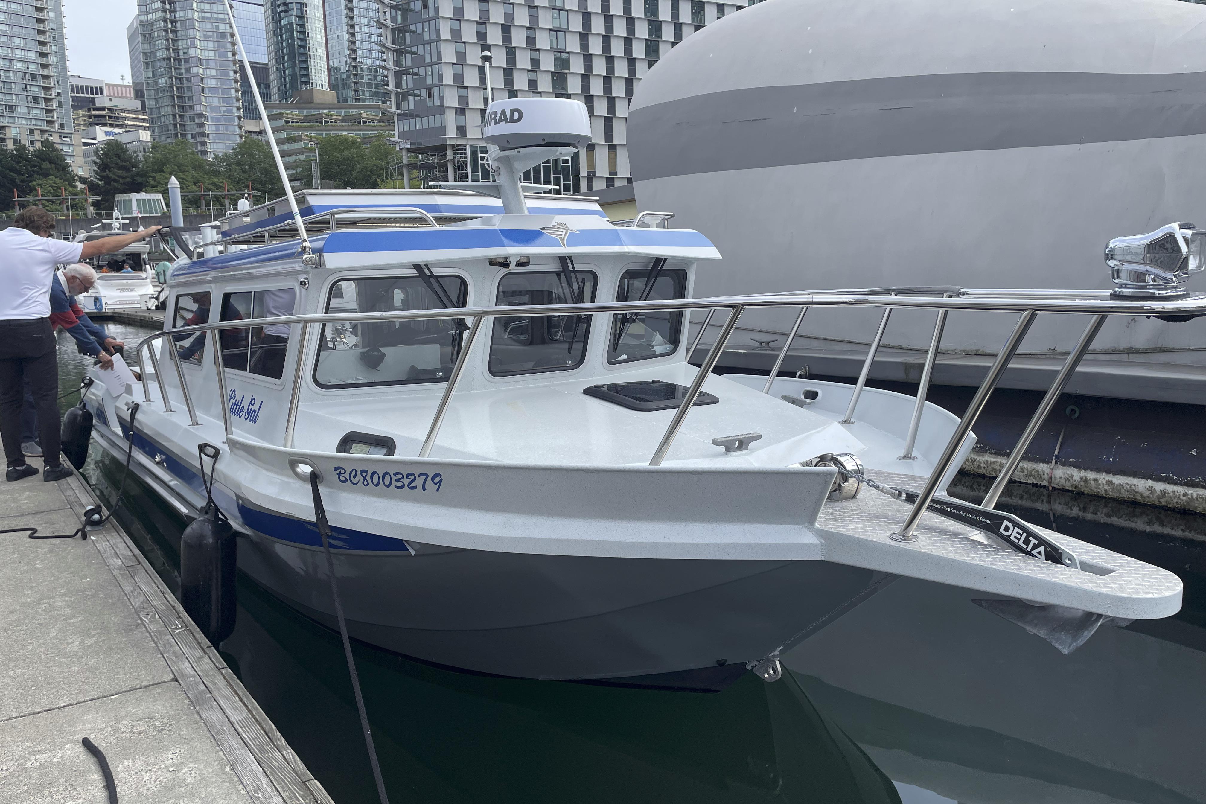 2021 KingFisher 3025 Destination