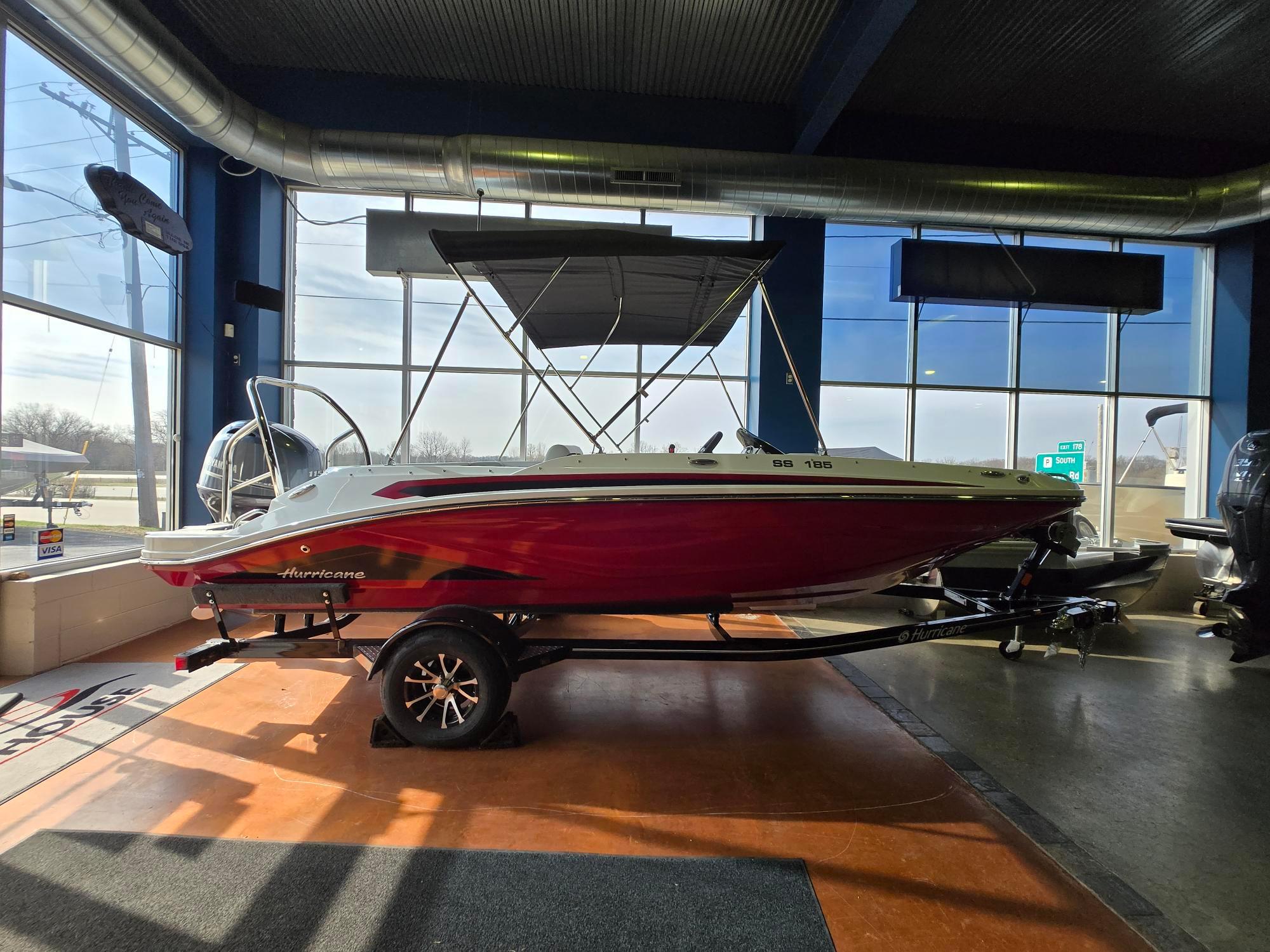 2025 Hurricane SunDeck Sport 185 OB