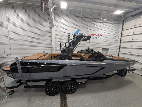 2021 Malibu Wakesetter 24 MXZ