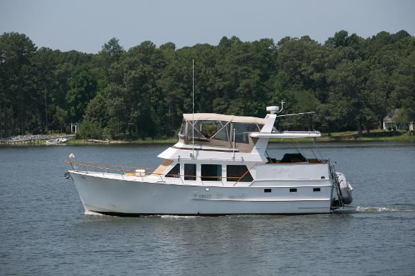 1984 Ocean Alexander 43 Flush Aft Deck