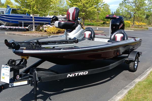 2025 Nitro Z17