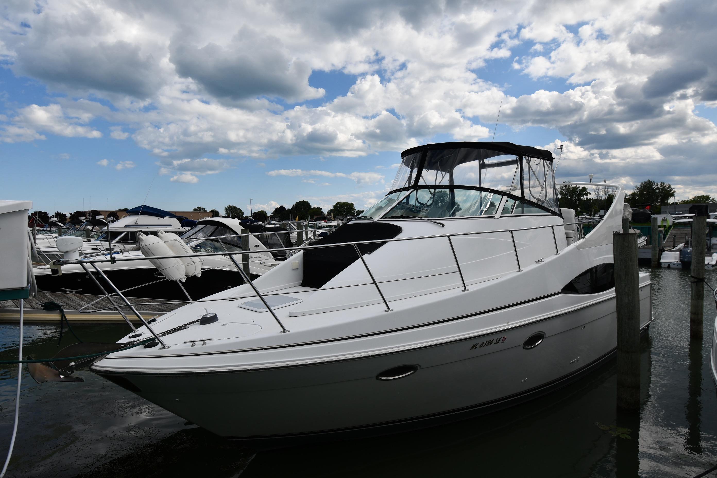 2001 Carver 350 Mariner