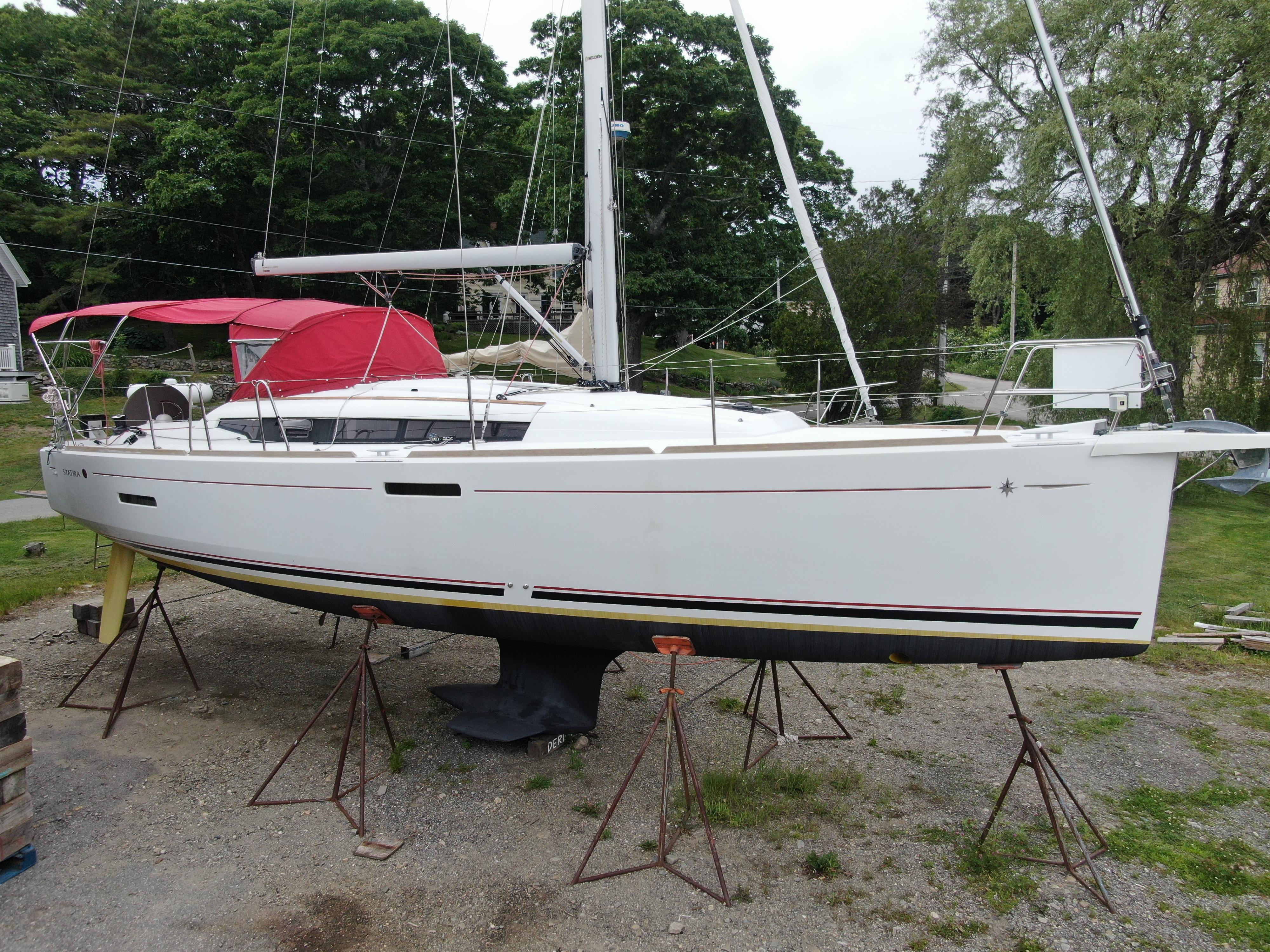 2017 Jeanneau Sun Odyssey 389
