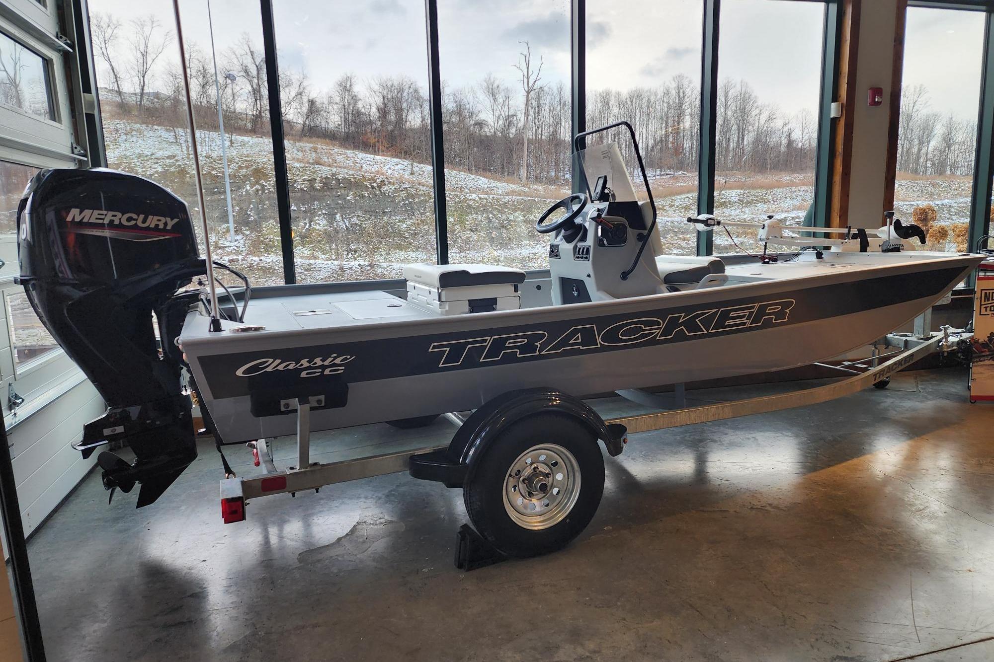 2026 Tracker Bass Tracker Classic CC