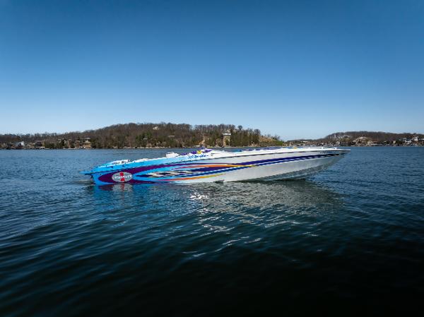 2000 Cigarette 38' Top Gun