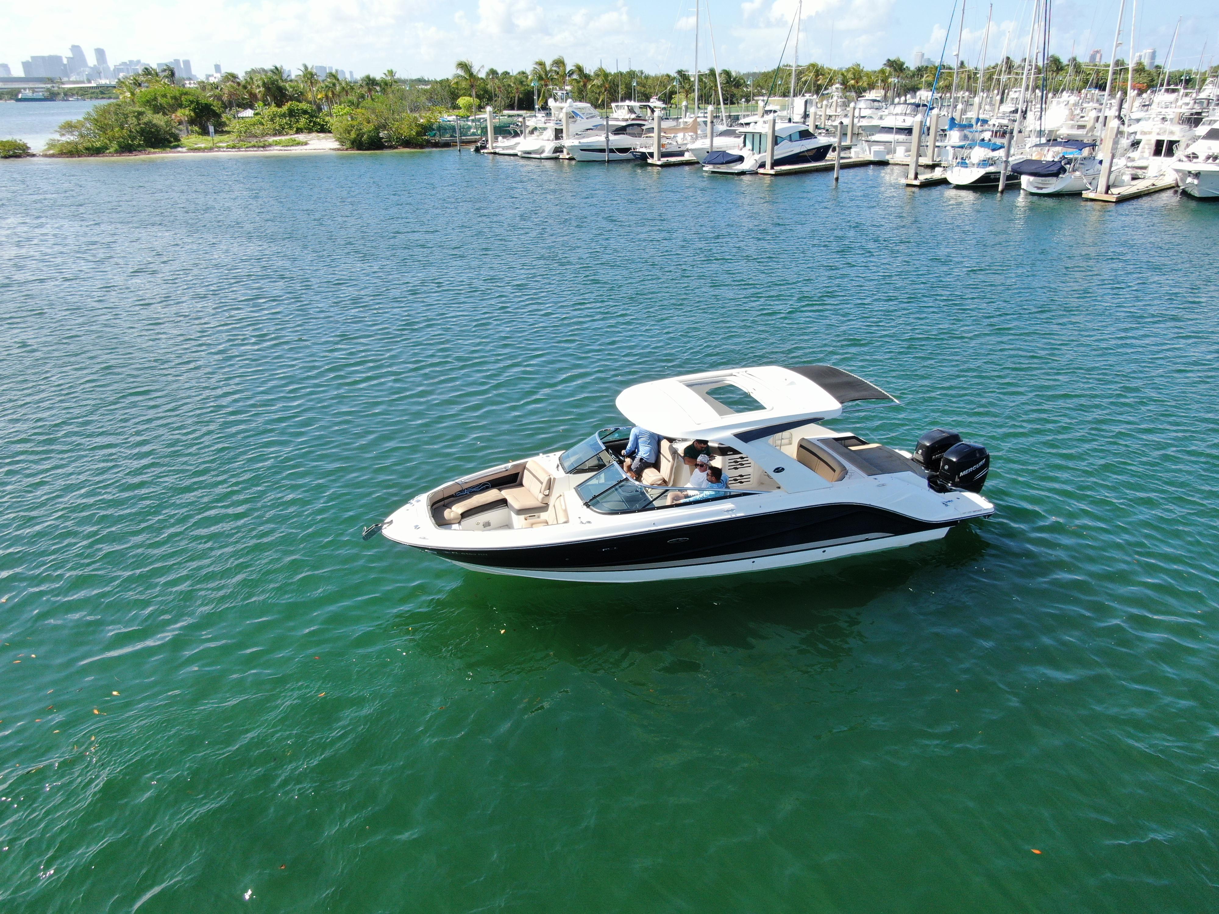 2018 Sea Ray 310 SLX
