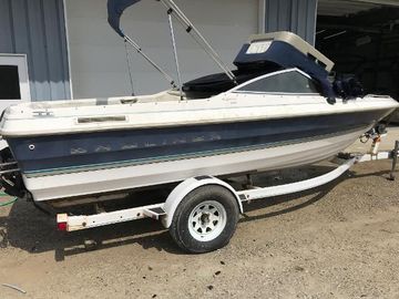 1997 Bayliner 2050