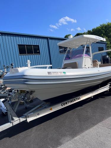2017 Brig EAGLE E780