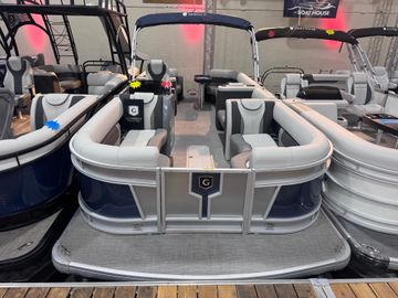 2025 MONACO 235 SB
