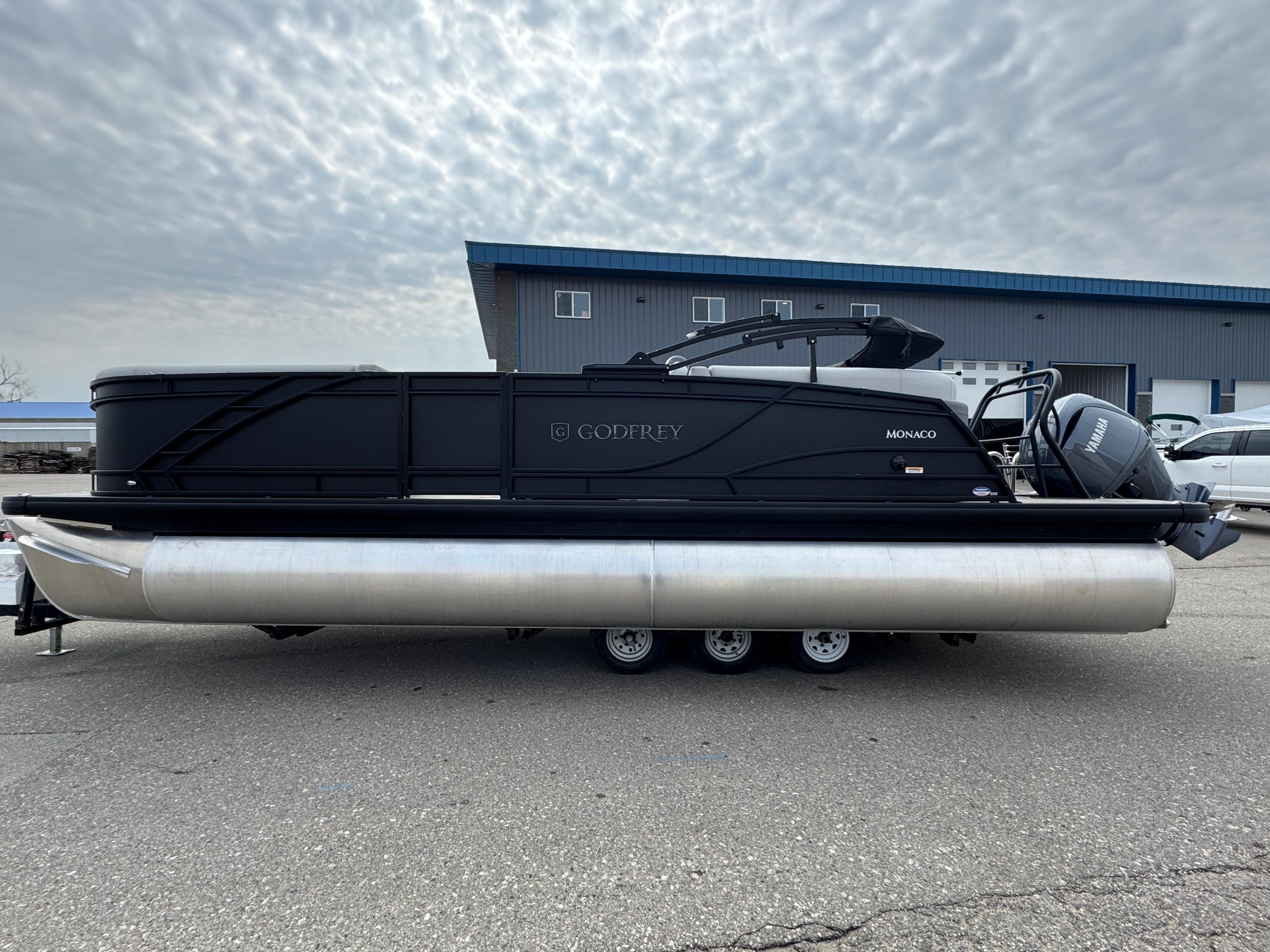 2025 MONACO 235 SB