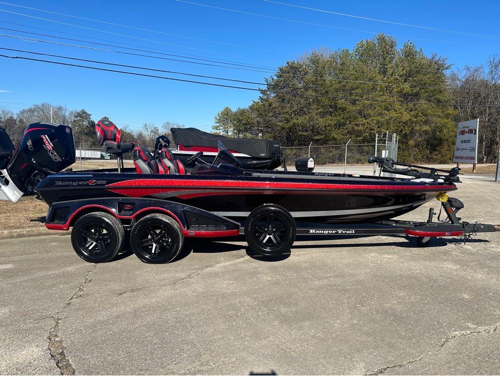 2025 Ranger Z521R