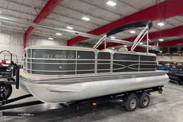 2018 South Bay 220