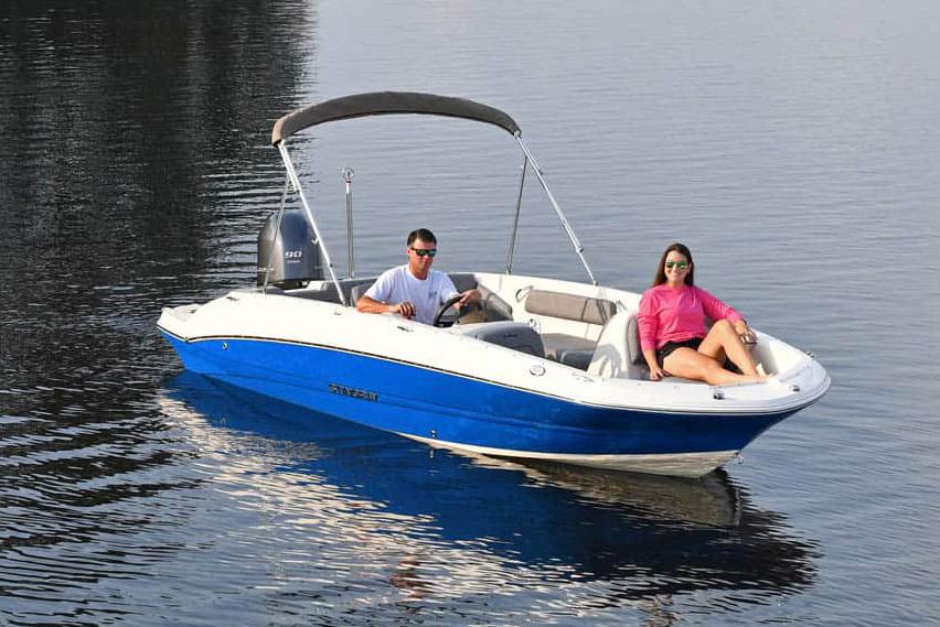 Stingray Boat image